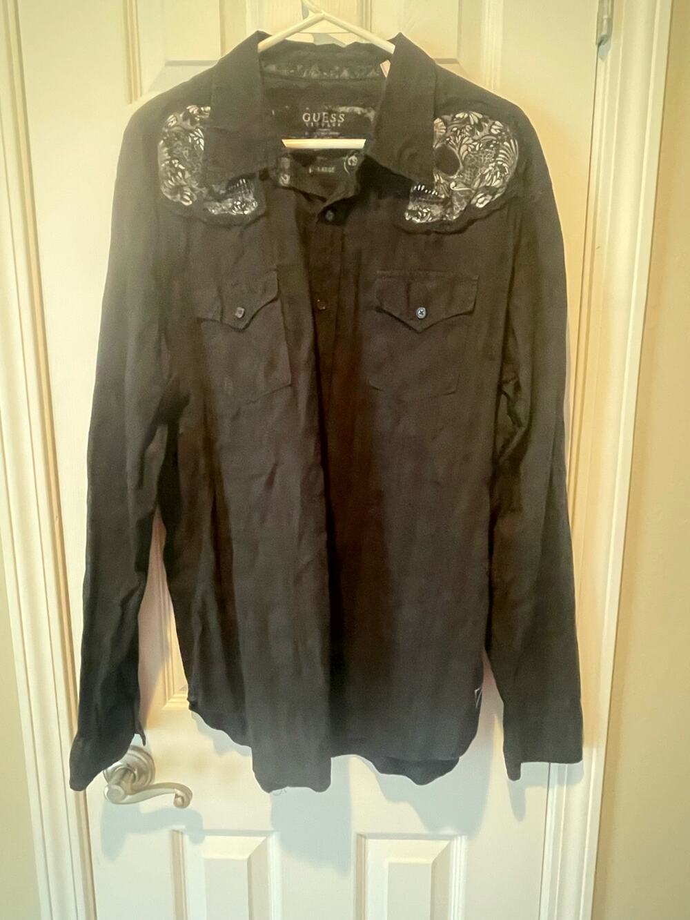 Guess shirt Mens XL Black Point Collar, sleeve, breathable cotton $25, B66